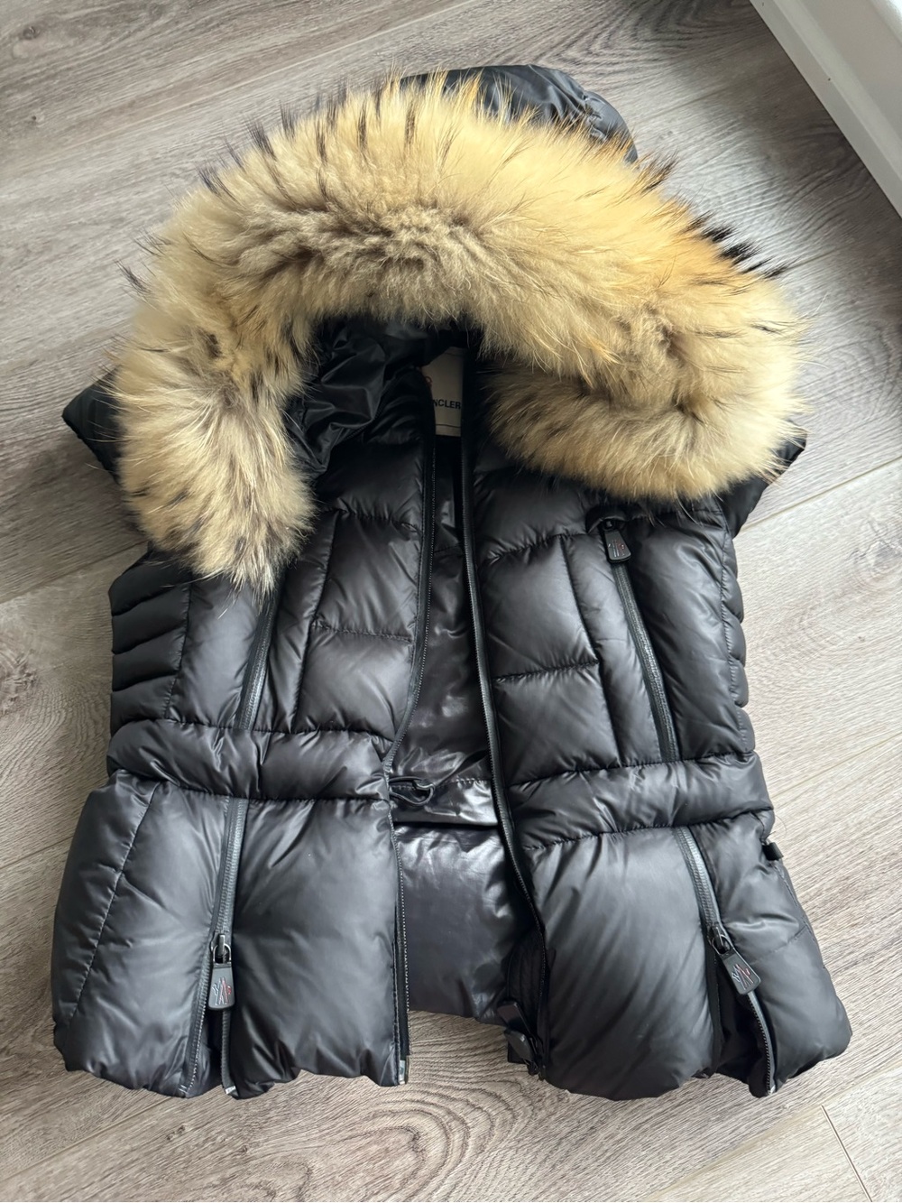 Moncler 🩷RARE GRENOBLE🩷Black Down Puffer Vest with Fur-Trim Hood